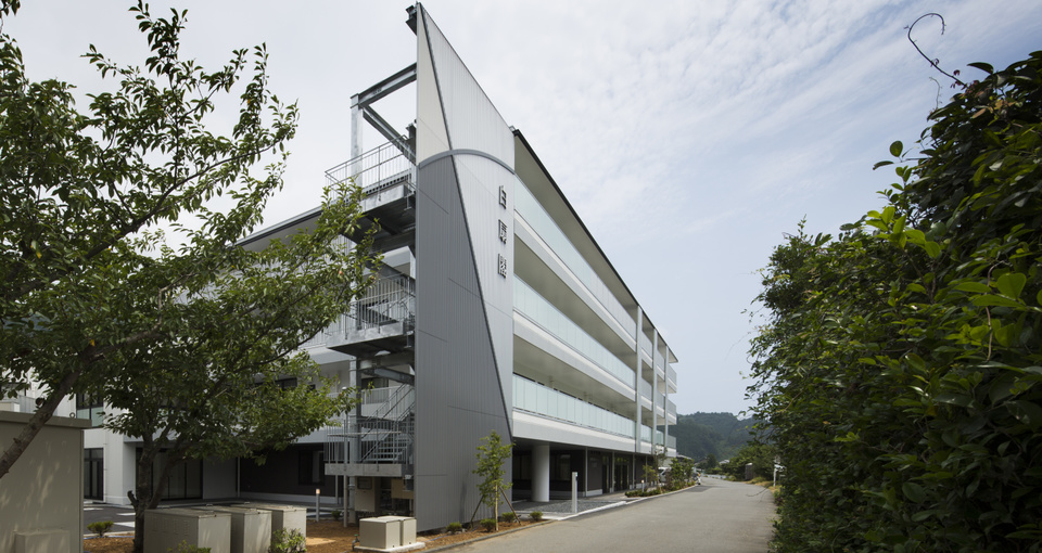 静岡 清水 松風荘 松風 まつかぜ 三保 折戸 白扇閣 清承会 養護 老人 ホーム 特別 介護 ケア 白扇閣 興津 市役所 特養 デイ サービス 駒越